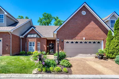 5547 Beverly Square Way, Knoxville, TN 37918