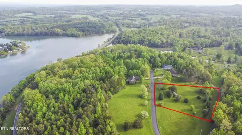 140 Hughes Rd, Greenback, TN 37742
