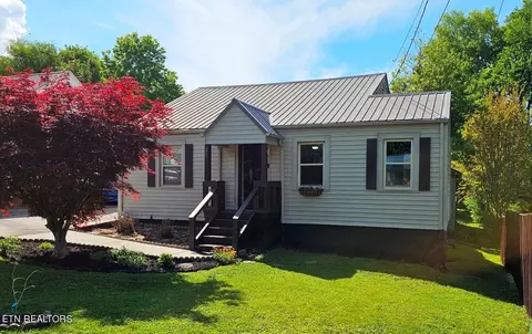 1221 Monroe Ave, Maryville, TN 37804