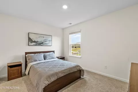 Bedroom - 813 Greene Meadow Dr, Talbott, TN 37877 photo 3 of 5