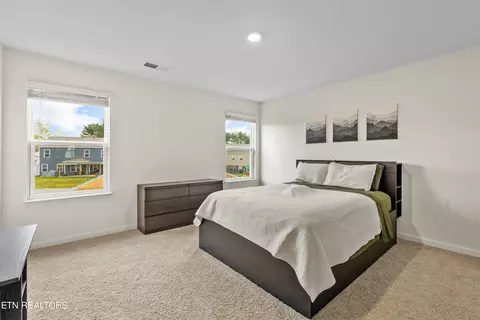 Bedroom - 813 Greene Meadow Dr, Talbott, TN 37877 photo 4 of 5