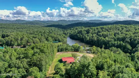 1835 Yellow Nugget Rd, Tellico Plains, TN 37385