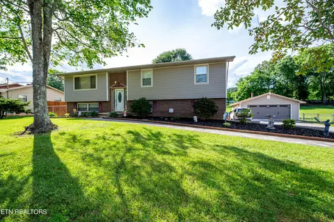 616 Pimlico Dr, Seymour, TN 37865