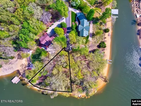 1539 Catoosa Dr, Mooresburg, TN 37811