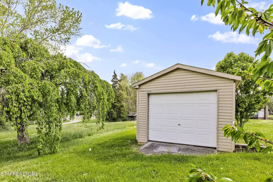 357 Carroll Rd, Morristown, TN 37813 39 Photos Movoto