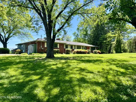 5818 East Sunset Rd, Knoxville, TN 37914