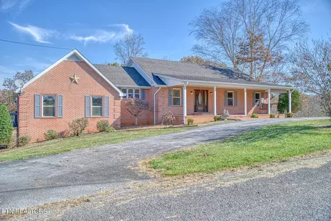 104 River Trace Rd, Livingston, TN 38570