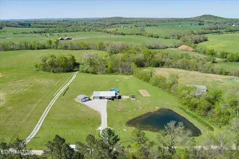 273 Sunset Ln, Pikeville, TN 37367