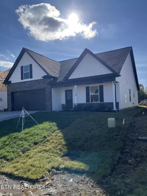 3219 Truitt Path Ln, Knoxville, TN 37931