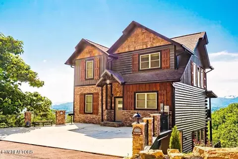 3224 Legacy Vista Dr, Sevierville, TN 37876