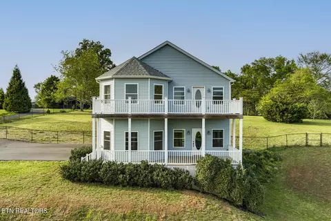 746 Malin Dr, Kodak, TN 37764