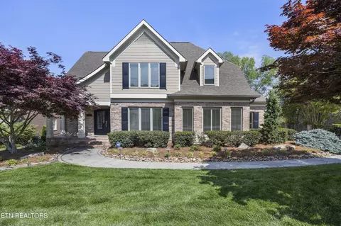 9048 Legends Lake Lane Ln, Knoxville, TN 37922