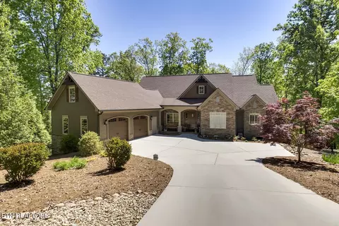 225 Wahuhu Ln, Loudon, TN 37774