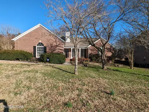 306 Rockwell Farm Ln, Farragut, TN 37934