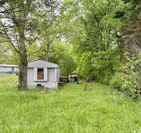 134 Atkins Rd, Luttrell, TN 37779 photo 2