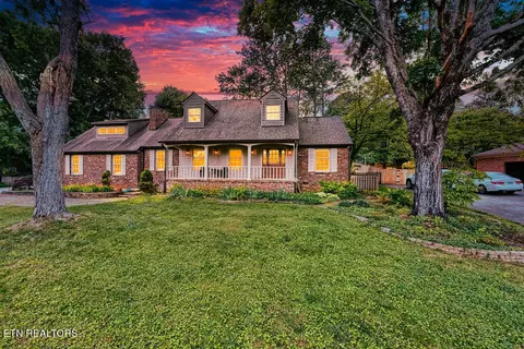 341 Dominion Cir, Knoxville, TN 37934
