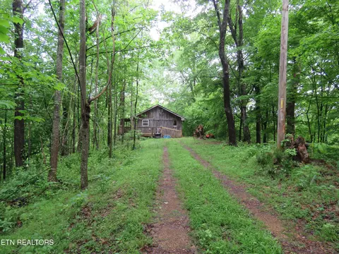 272 Allentown Rd, Gainesboro, TN 38562
