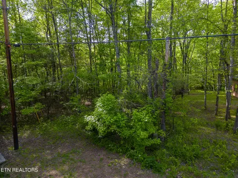 Maple Shore Lane, Kingston, TN 37763