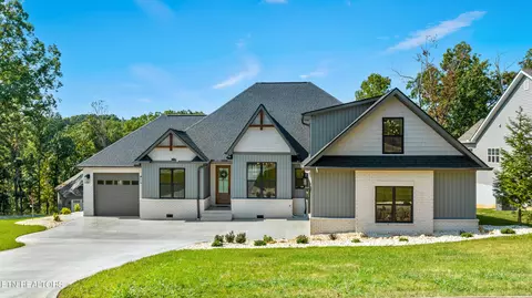 138 Amohi Way, Loudon, TN 37774