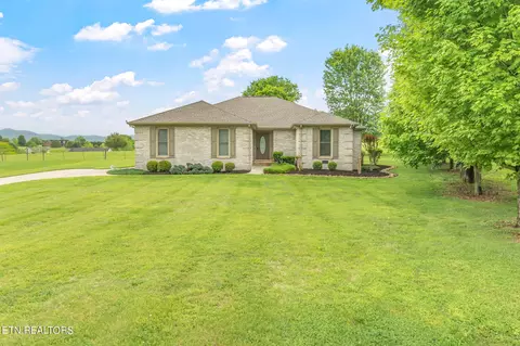 4006 Floyd Dr, Maryville, TN 37804