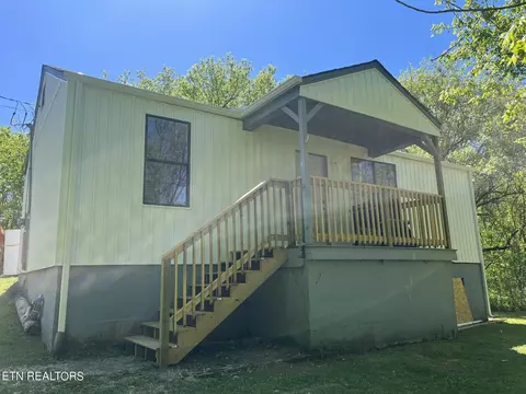 136 E Wolf Valley Rd, Heiskell, TN 37754