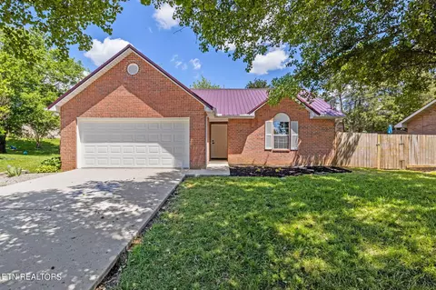 7454 Dawn Ridge Ln, Knoxville, TN 37918
