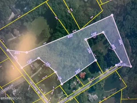 1209 W Main St, Pleasant Hill, TN 38578