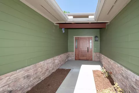 Entry Way - 318 Shooting Star Loop, Townsend, TN 37882 photo 1 of 2