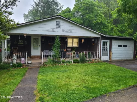 6317 Lacy Rd, Knoxville, TN 37912