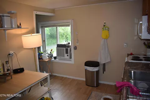 Kitchen - 386 River Rd, Harrogate, TN 37752 photo 3 of 3