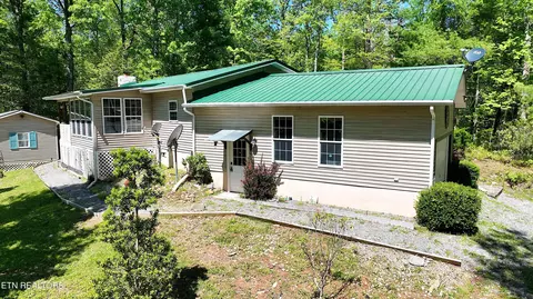 2770 Rafter Rd, Tellico Plains, TN 37385