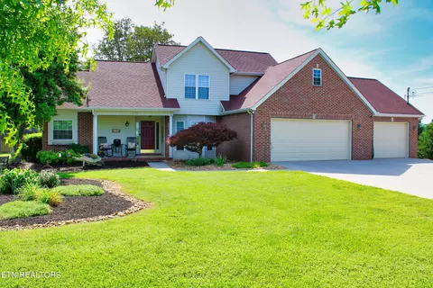 1335 Eblen Ln, Lenoir City, TN 37771