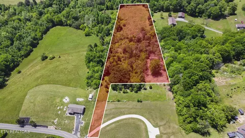 Pinecrest Rd, Jacksboro, TN 37757