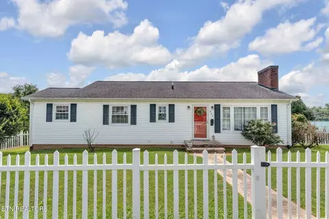 905 2nd St, Rogersville, TN 37857