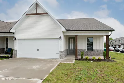 489 Creekside Way, Lenoir City, TN 37771