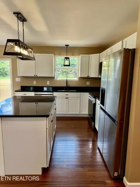 655 Taylor Rd, Rutledge, TN 37861 photo 3