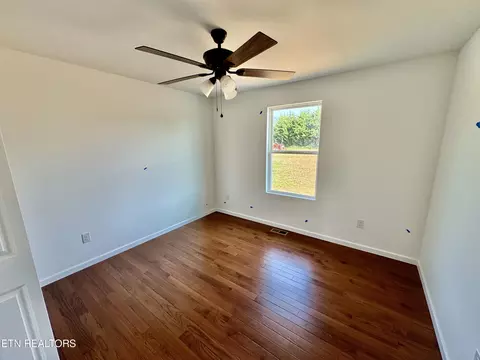 655 Taylor Rd, Rutledge, TN 37861 photo 4