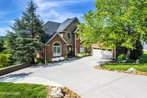 3745 Shipwatch Ln, Knoxville, TN 37920