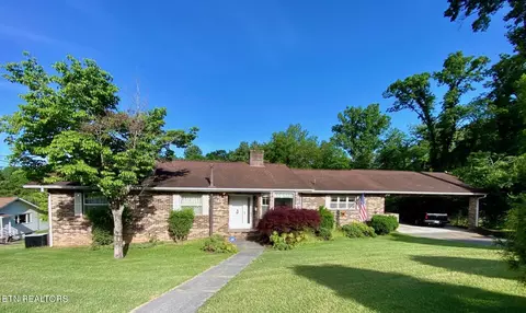 104 Nolan Rd, Oak Ridge, TN 37830