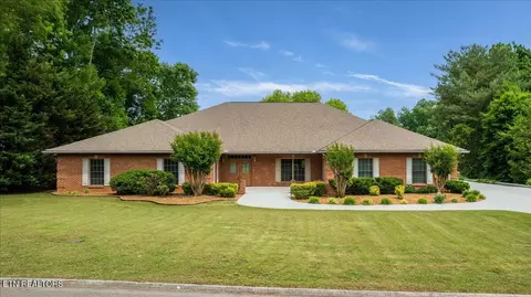 9629 Briarwood Dr, Knoxville, TN 37923