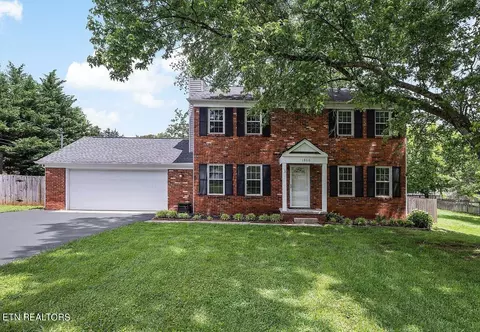 1806 Cannondale Rd, Knoxville, TN 37922