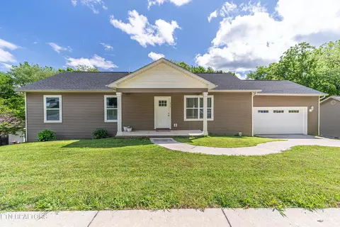 457 Robertsville Rd, Oak Ridge, TN 37830
