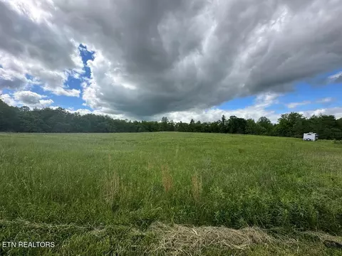 5039 Mt Helen Rd, Allardt, TN 38504