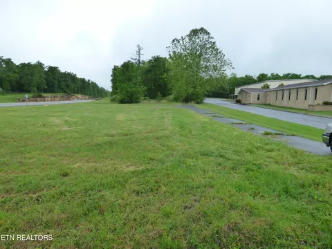 1916 Sparta Hwy, Crossville, TN 38572