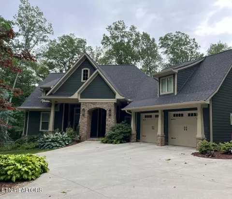 824 Bellwood Dr, Maryville, TN 37803