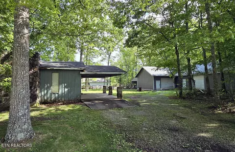 1206 Natchez Trce, Crossville, TN 38572