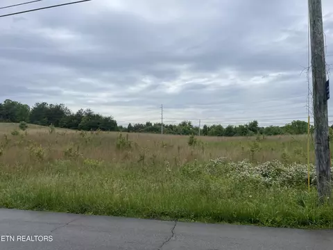 1347 Tuckaleechee Tr, Maryville, TN 37803