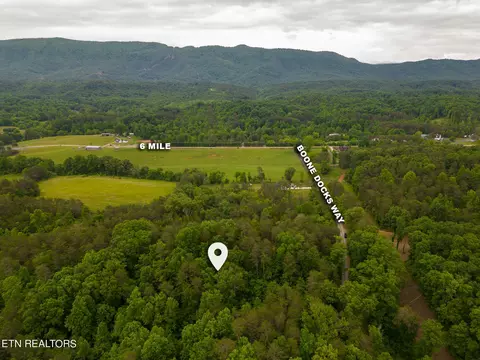 3358 Boone Docks Way, Maryville, TN 37804