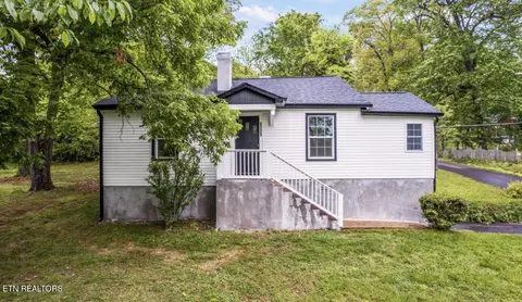 6005 Medlin Heights Rd, Knoxville, TN 37918