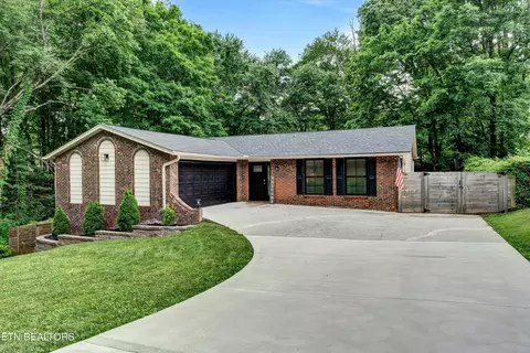 1601 Hightop Tr, Knoxville, TN 37923